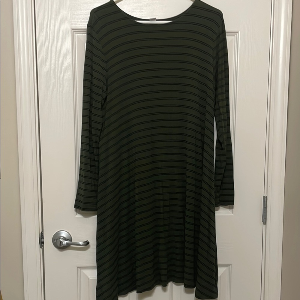 Old Navy striped Green and navy blue midi Dress